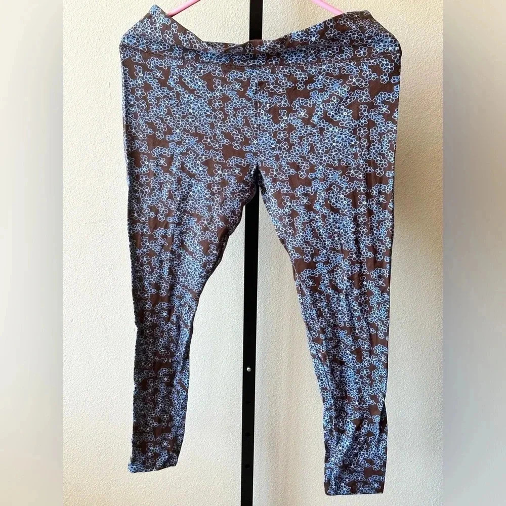 Wild fable size large floral leggings